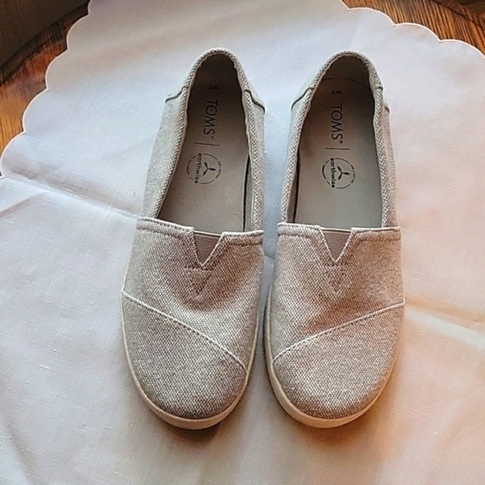 Toms Women's Canvas Slip On Shoes - 7